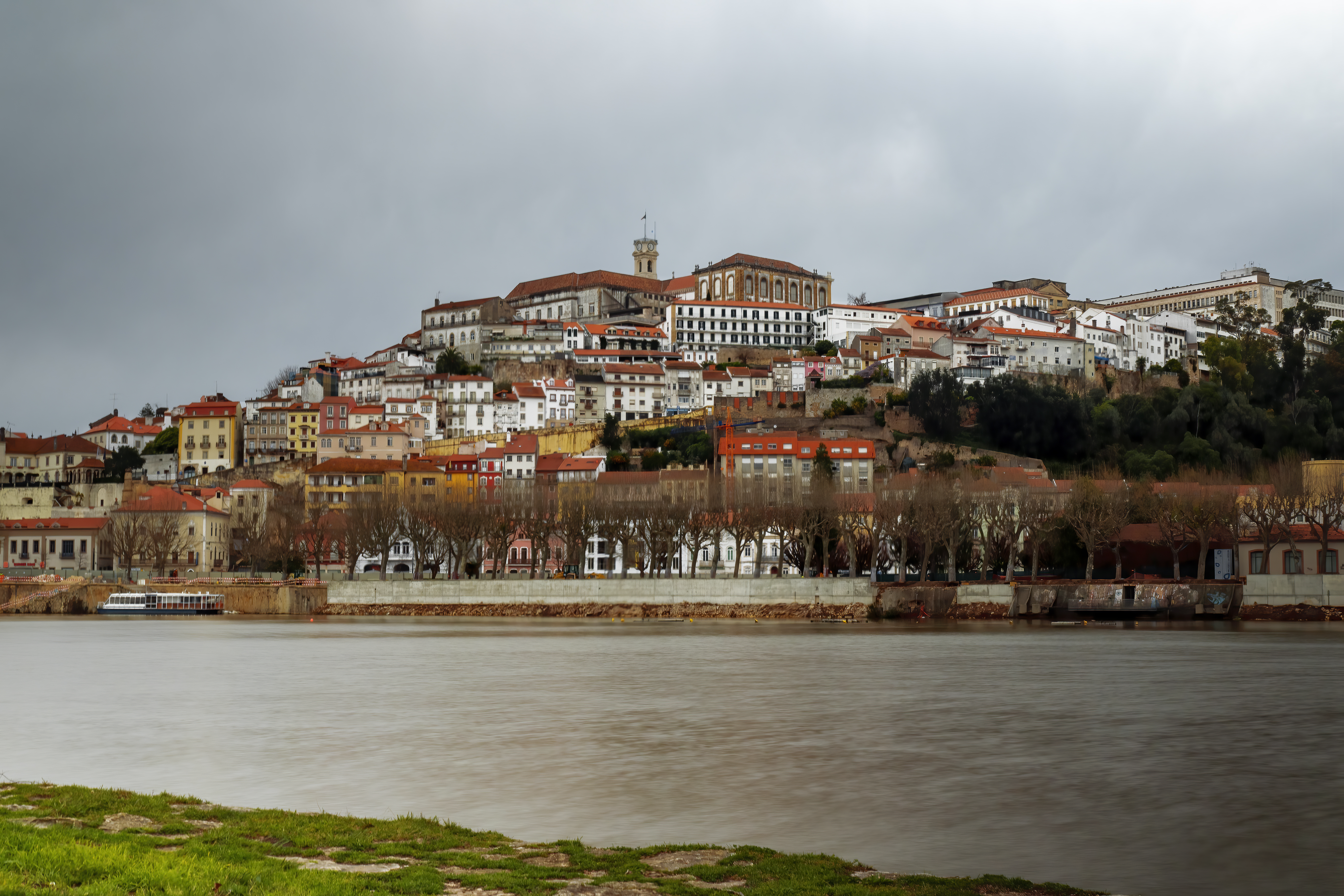 brits-urged-to-avoid-travelling-to-portugal-s-sao-jorge-island-after-it-recorded-1-100-earthquakes-i