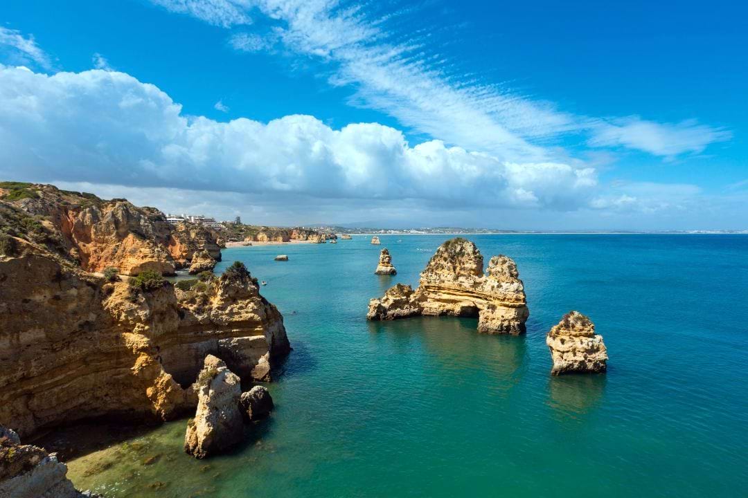 algarve-drives-portugals-economic-growth-in-2022